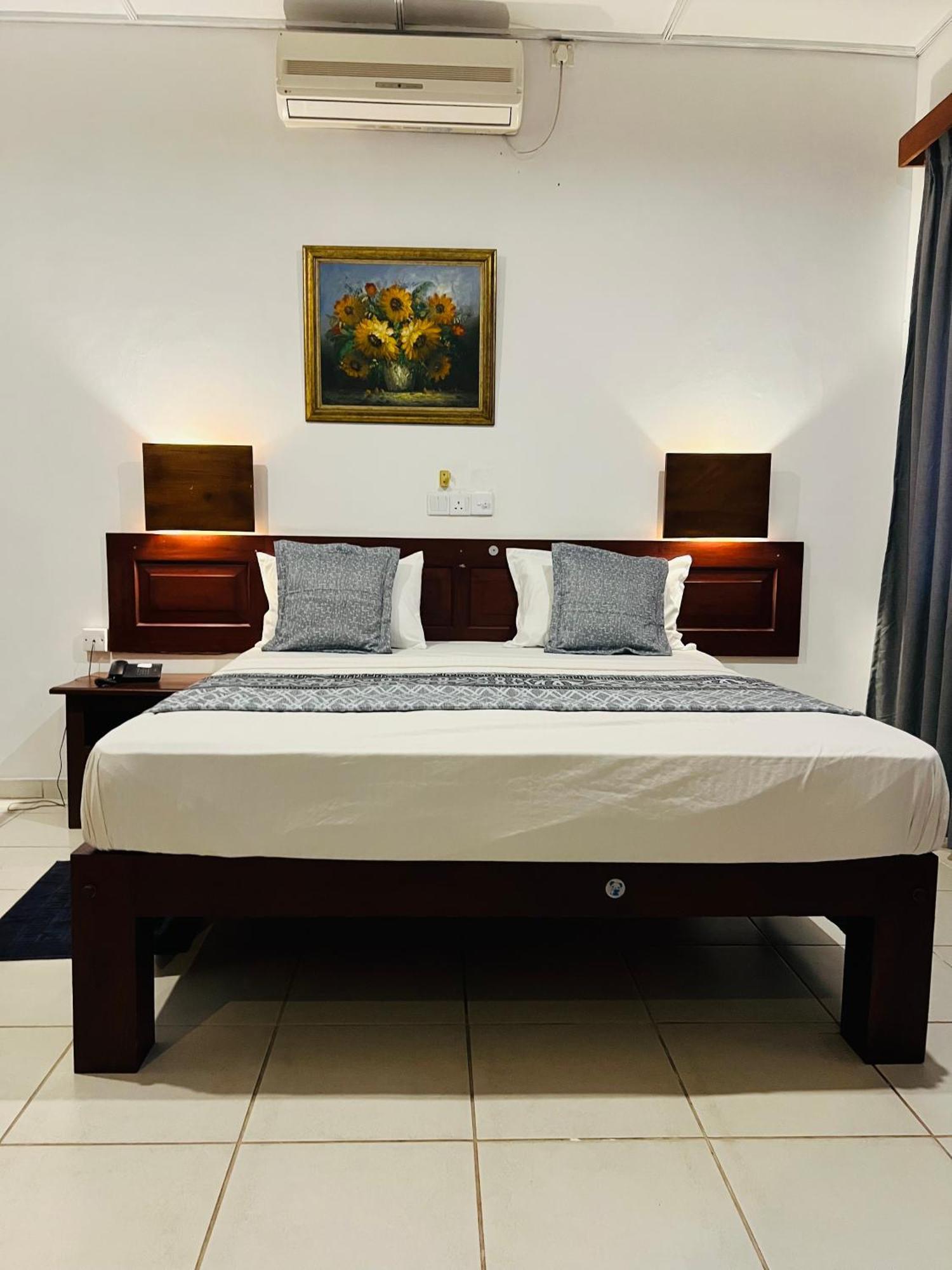 קטרגמה Hotel Sunflower מראה חיצוני תמונה